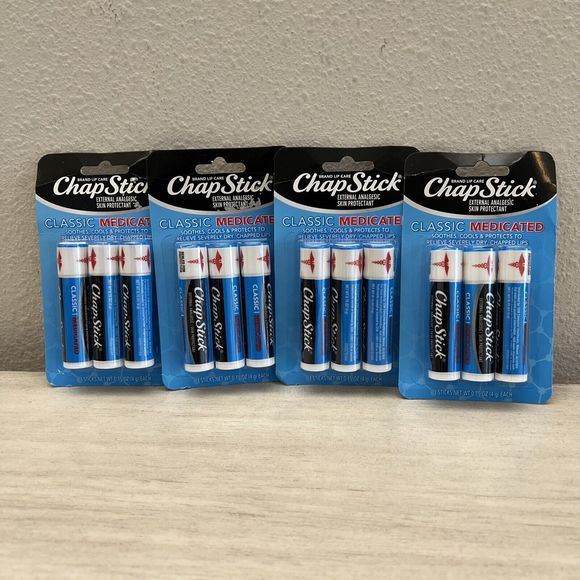 12 Ct 4 Pkgs of 3 ChapStick Classic Medicated Lip Balm Skin Protectant/Analgesic - Picture 1 of 3